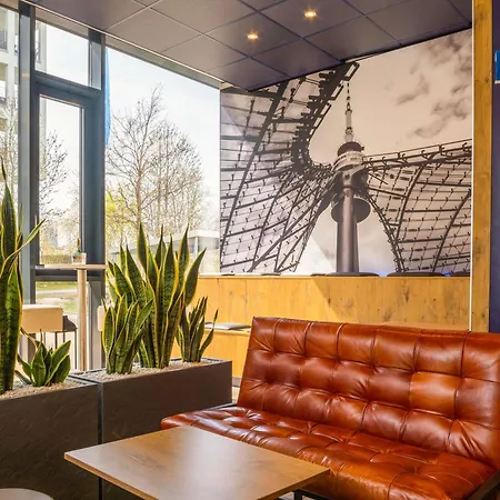 Hotel Ibis Budget Olympiapark 2*