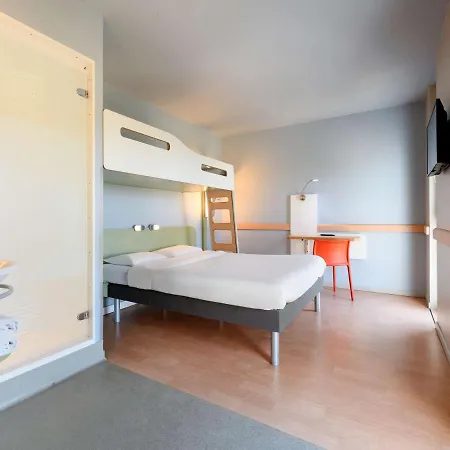 Ibis Budget Olympiapark Hotel 2*